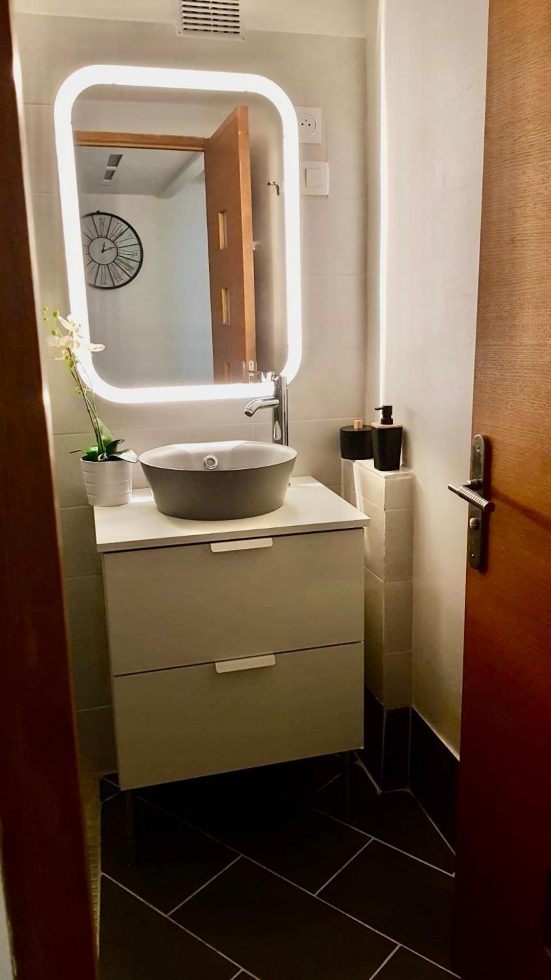 Spacious Town House With Balcony Montagnac  Εξωτερικό φωτογραφία