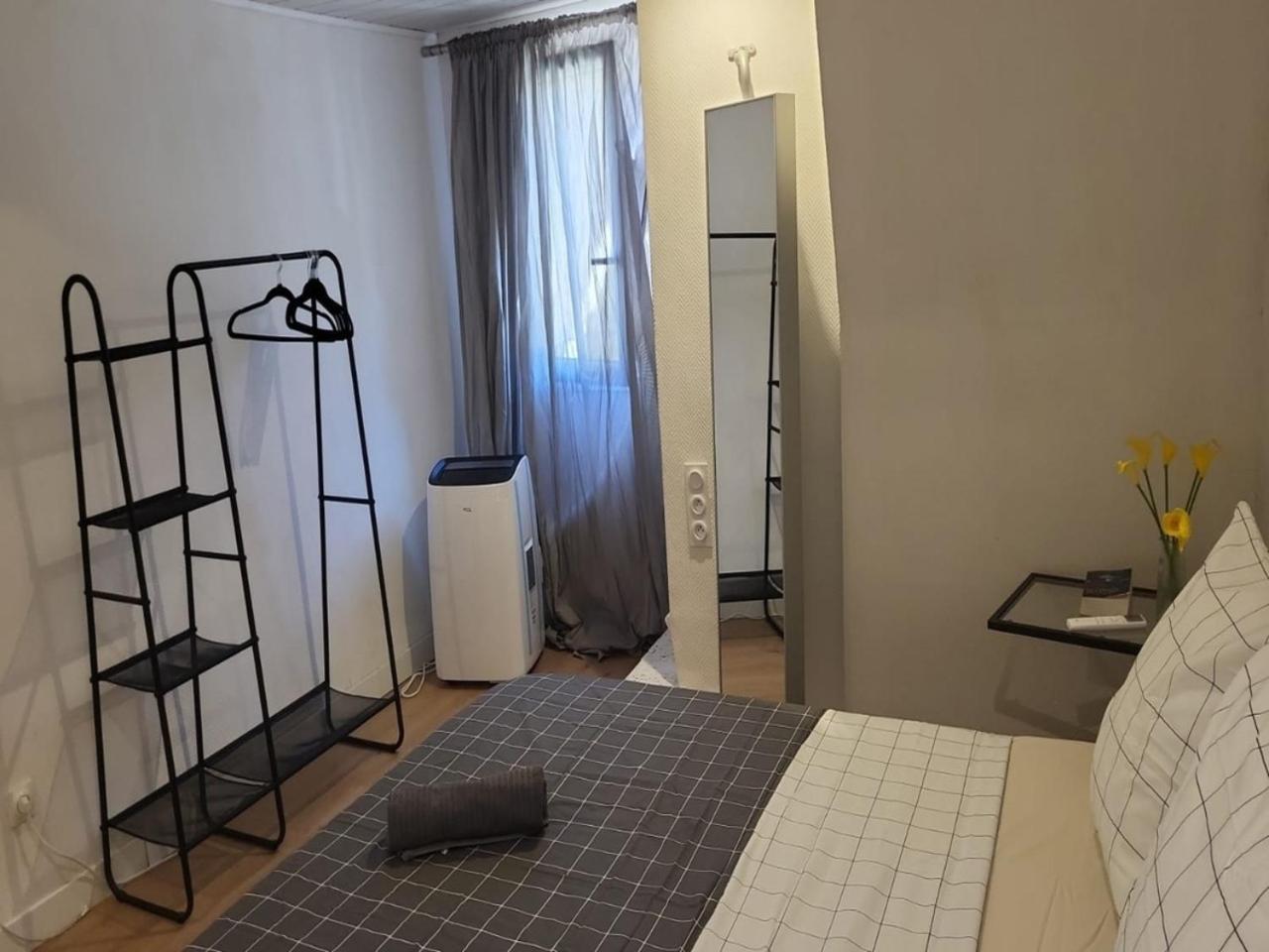 Spacious Town House With Balcony Montagnac  Εξωτερικό φωτογραφία