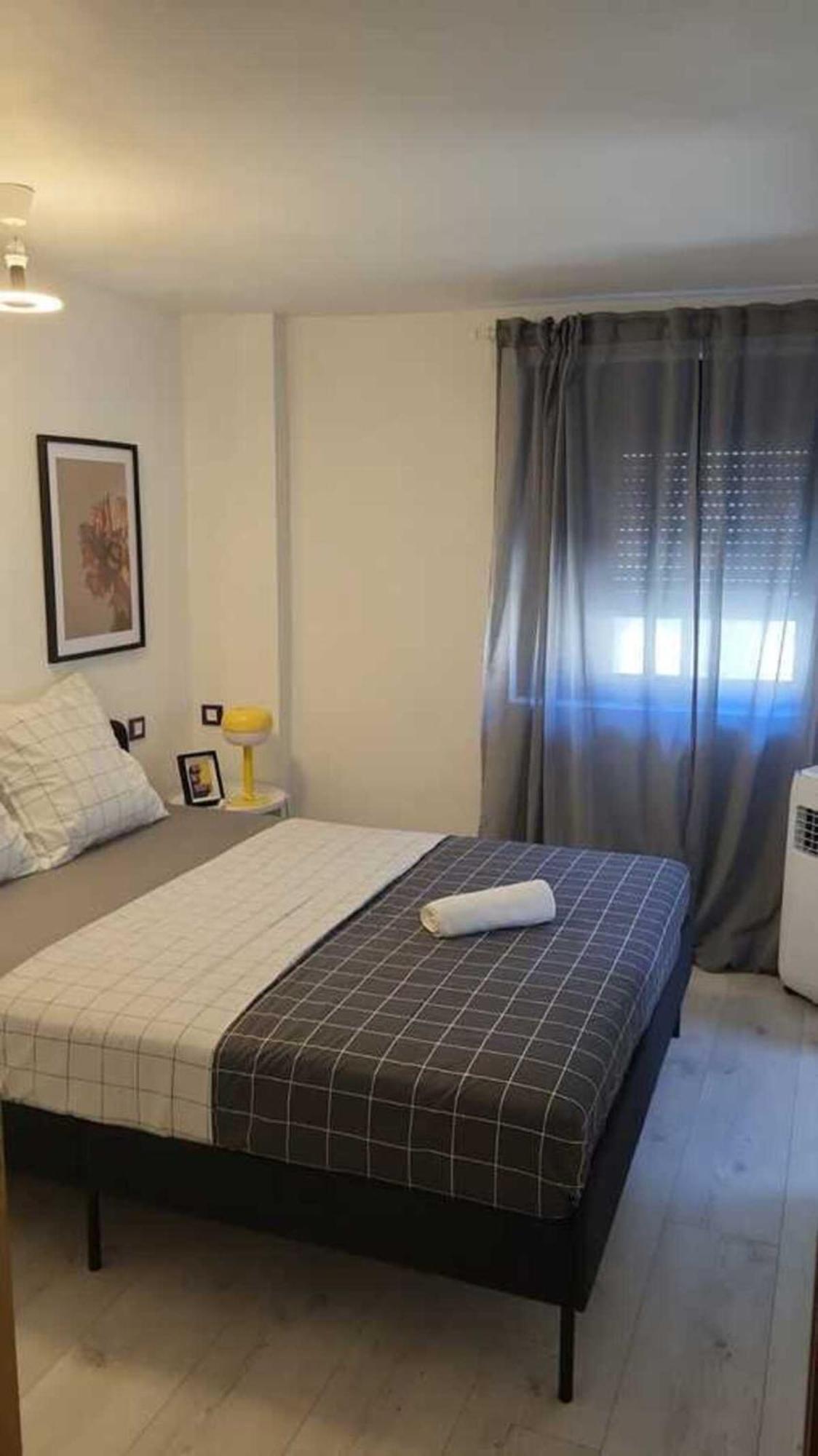 Spacious Town House With Balcony Montagnac  Εξωτερικό φωτογραφία