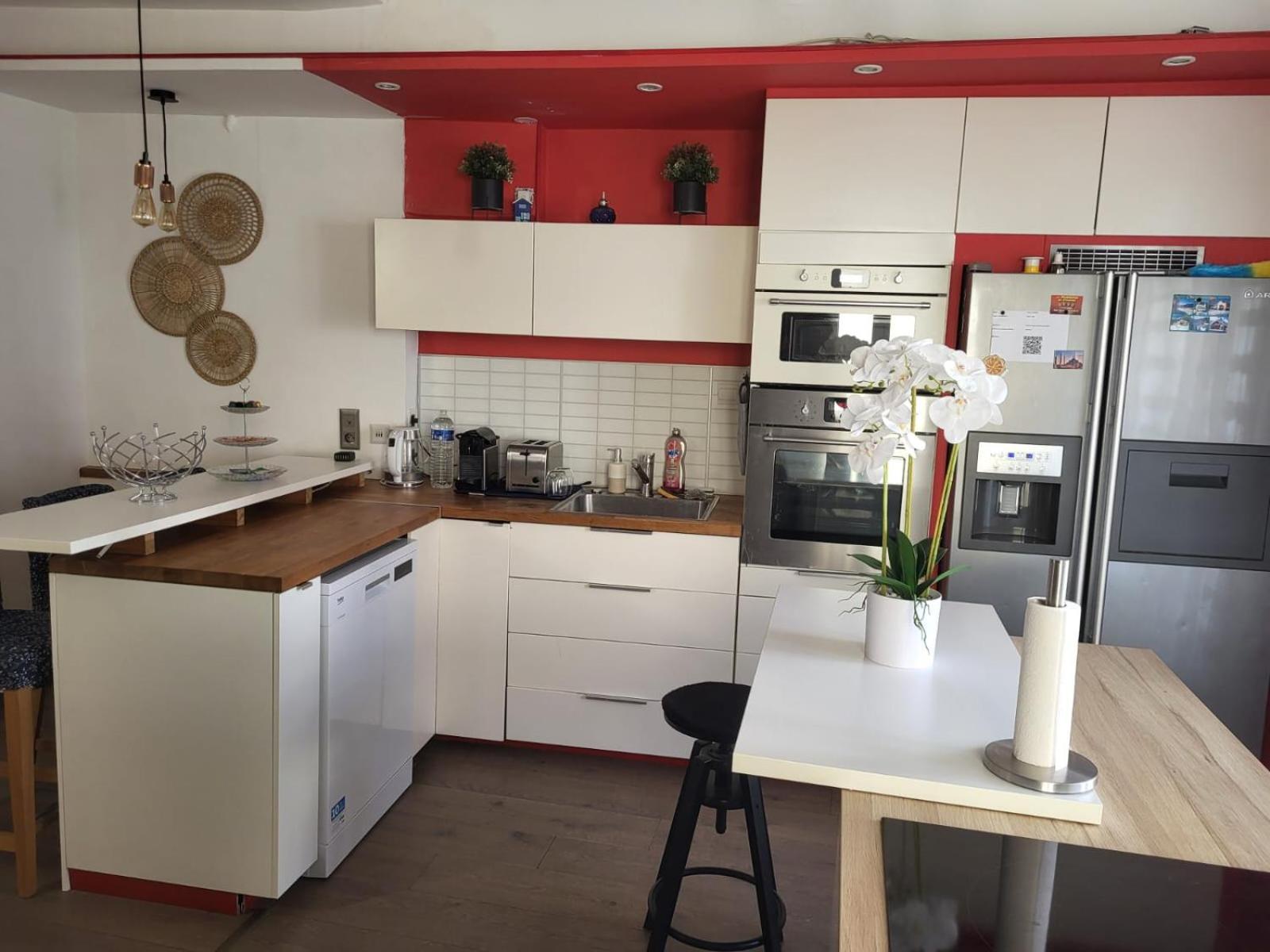 Spacious Town House With Balcony Montagnac  Εξωτερικό φωτογραφία