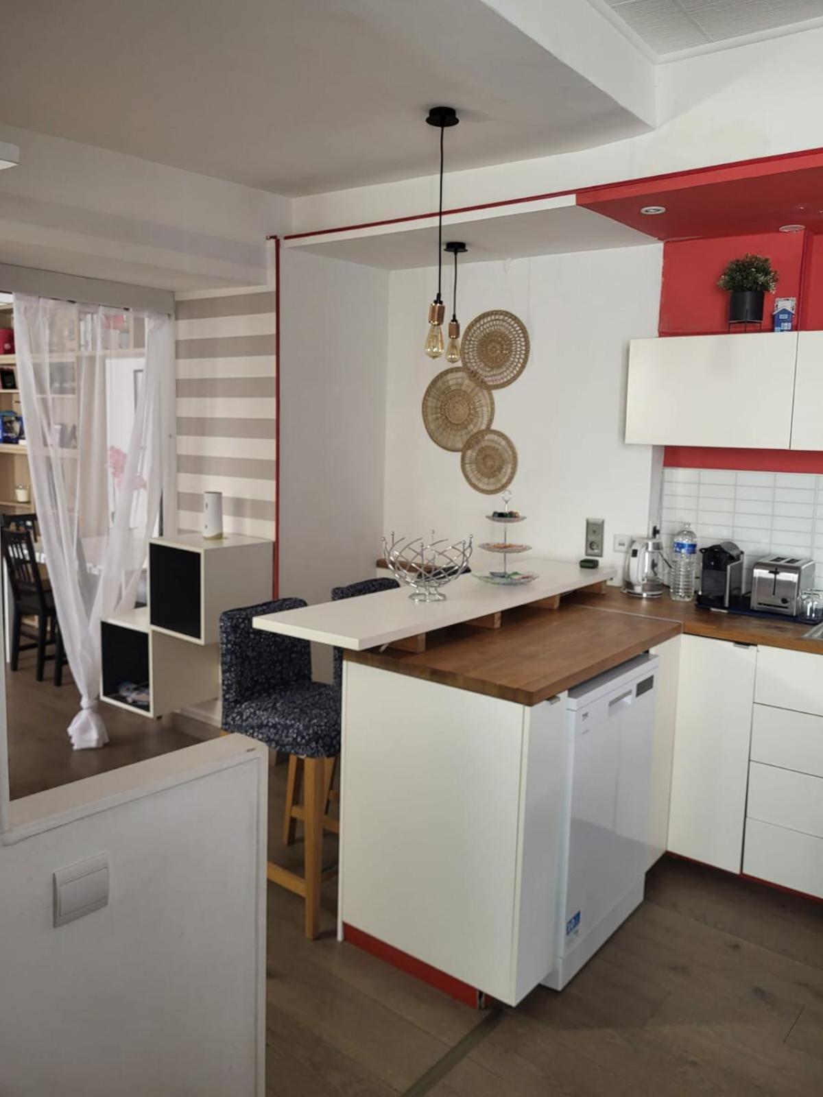 Spacious Town House With Balcony Montagnac  Εξωτερικό φωτογραφία