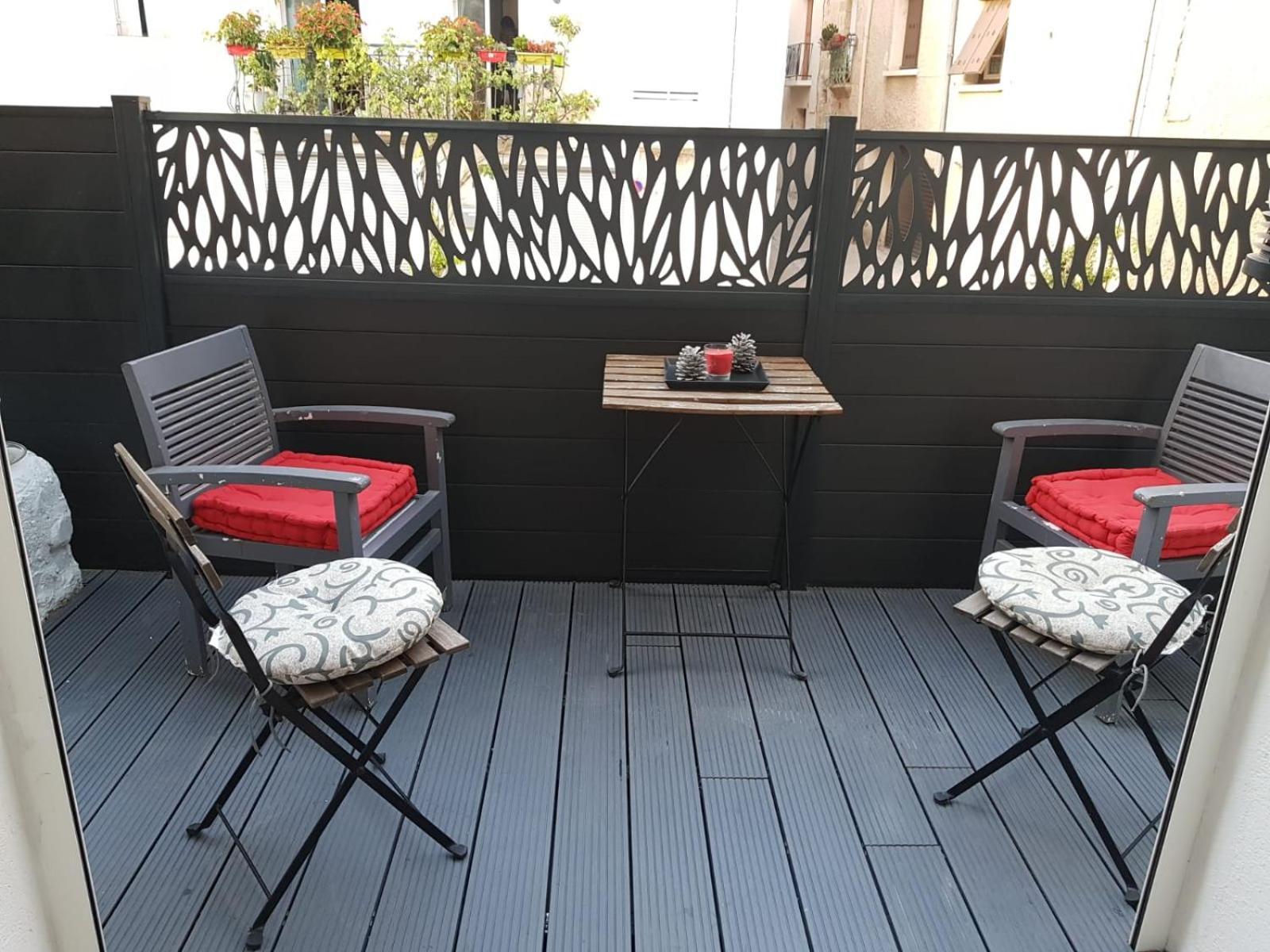 Spacious Town House With Balcony Montagnac  Εξωτερικό φωτογραφία